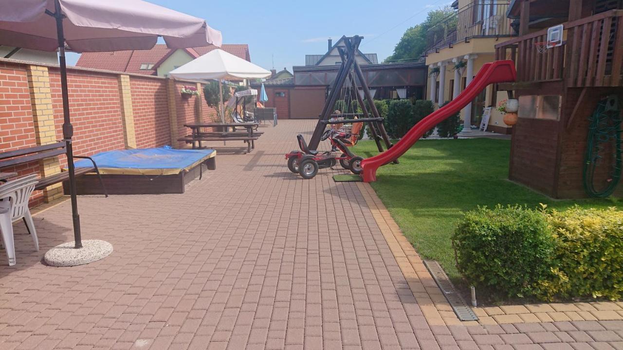 Letnia Willa Jacuzzi & Sauna Ujście-Darłowskie Exterior foto